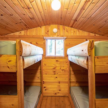 Plymouth Rock Camping Resort Basic Cabin Elkhart Lake ภายนอก รูปภาพ