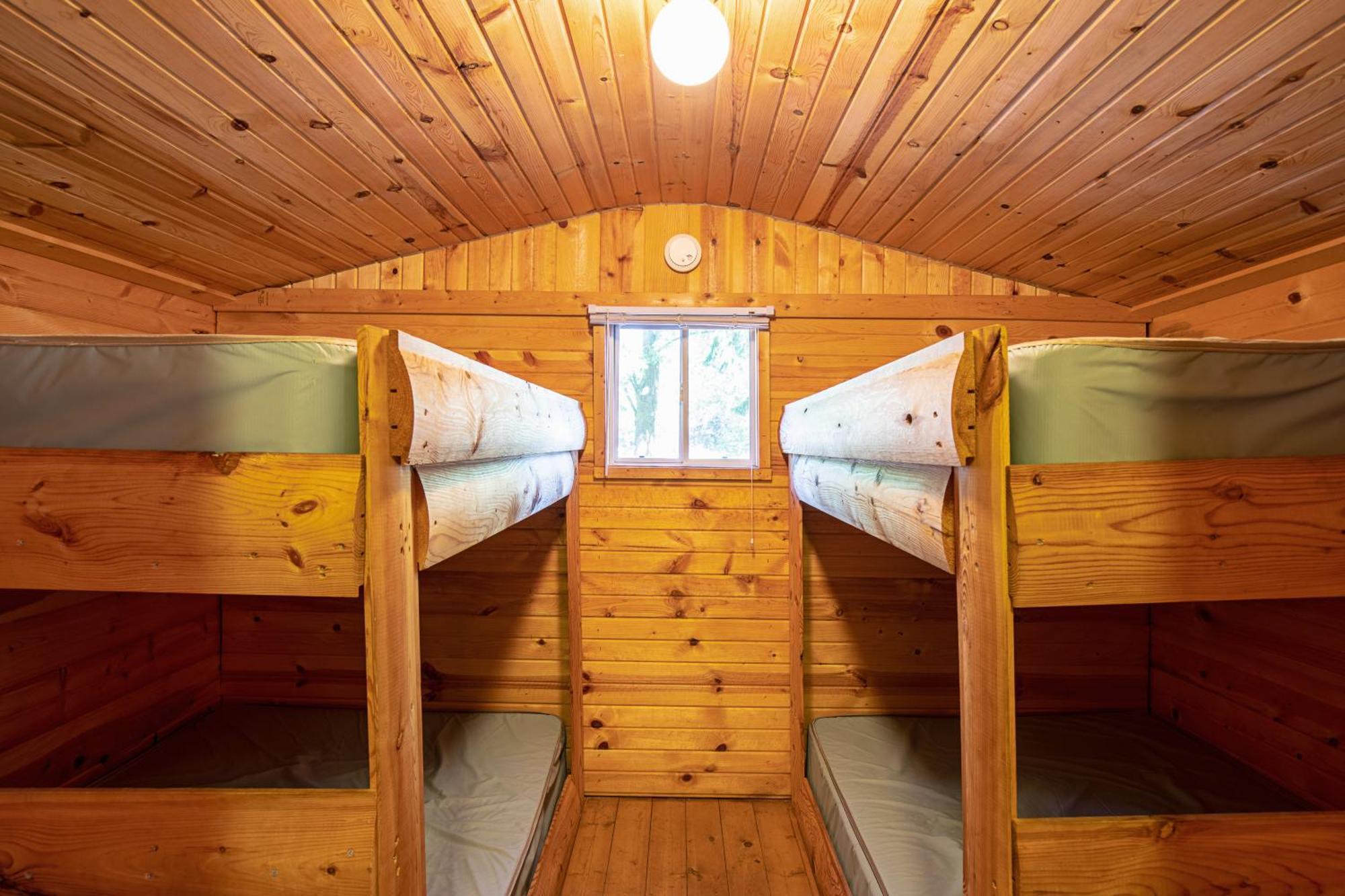 Plymouth Rock Camping Resort Basic Cabin Elkhart Lake ภายนอก รูปภาพ